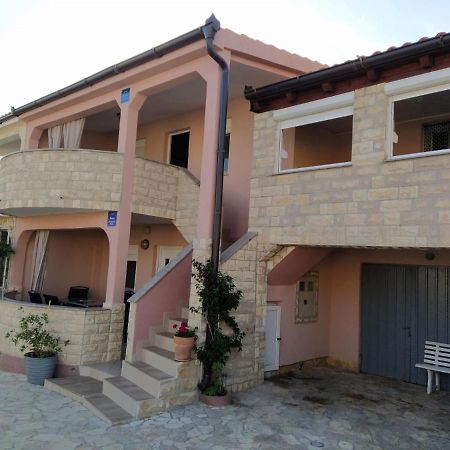 Apartmani Ruza Vir Exteriér fotografie