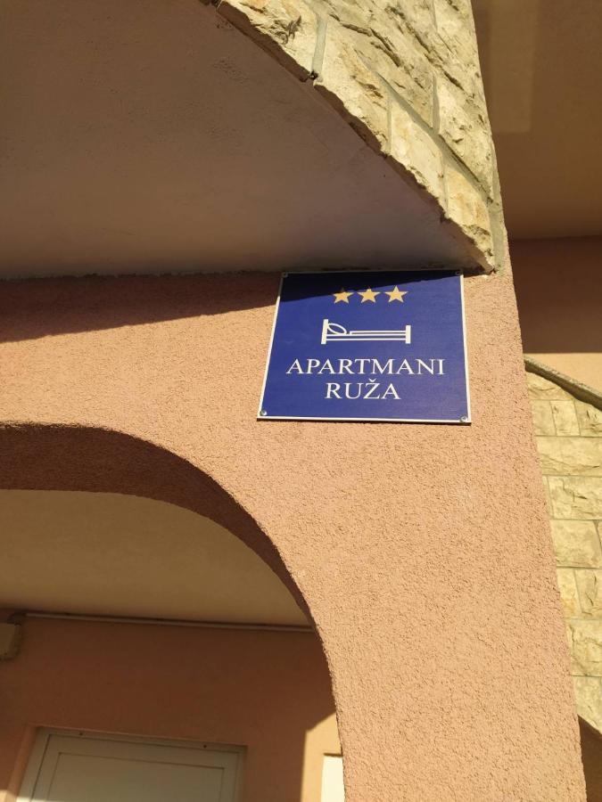 Apartmani Ruza Vir Exteriér fotografie