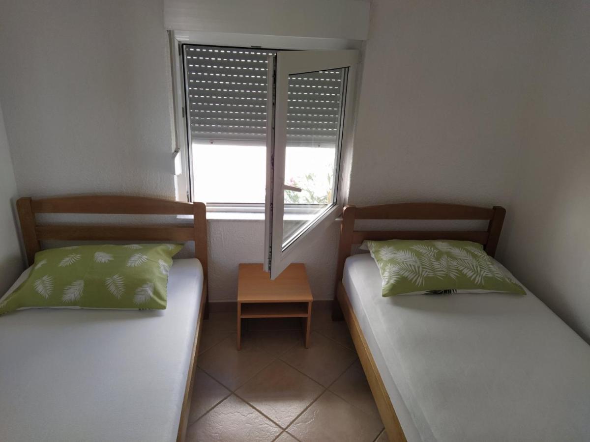 Apartmani Ruza Vir Exteriér fotografie