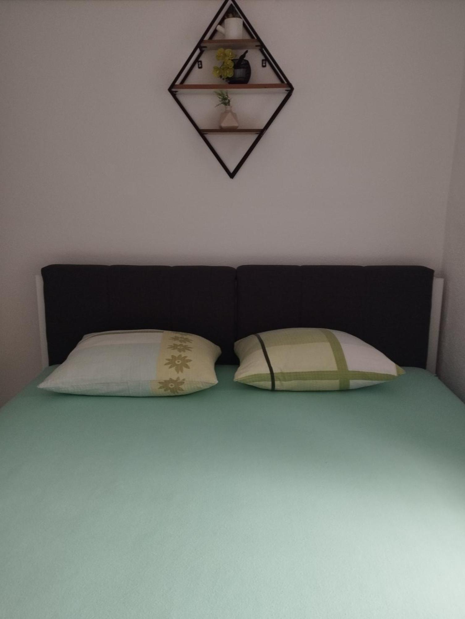 Apartmani Ruza Vir Exteriér fotografie